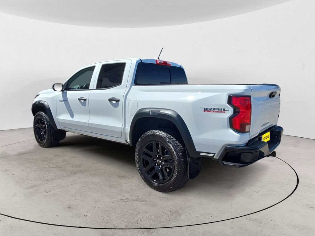 Certified 2025 Chevrolet Colorado Trail Boss AWD/4WD image 3