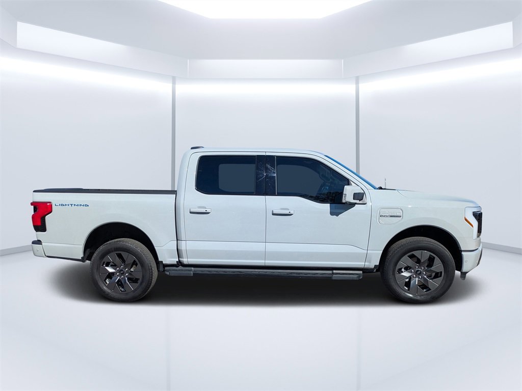 Used 2023 Ford F150 Lightning Lariat image 2
