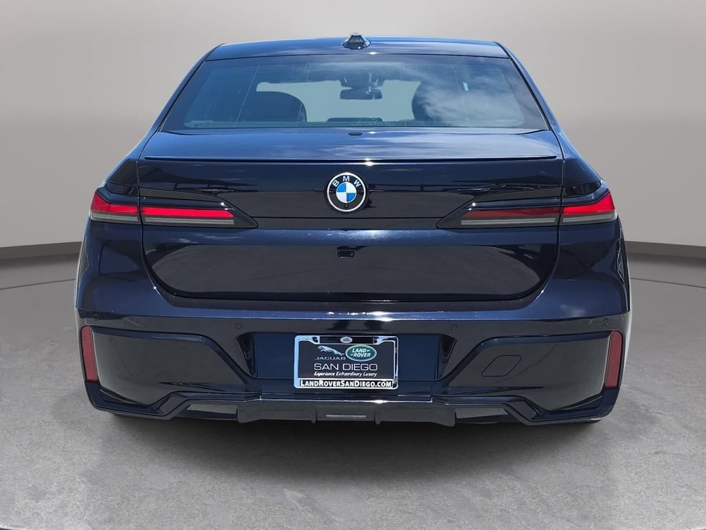 Used 2023 BMW 740i RWD image 7