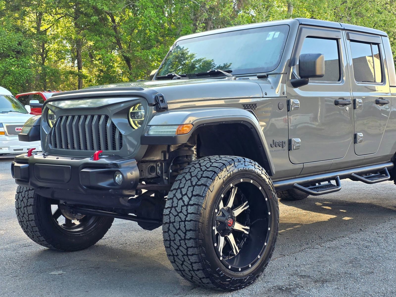Used 2020 Jeep Gladiator Overland AWD/4WD image 2