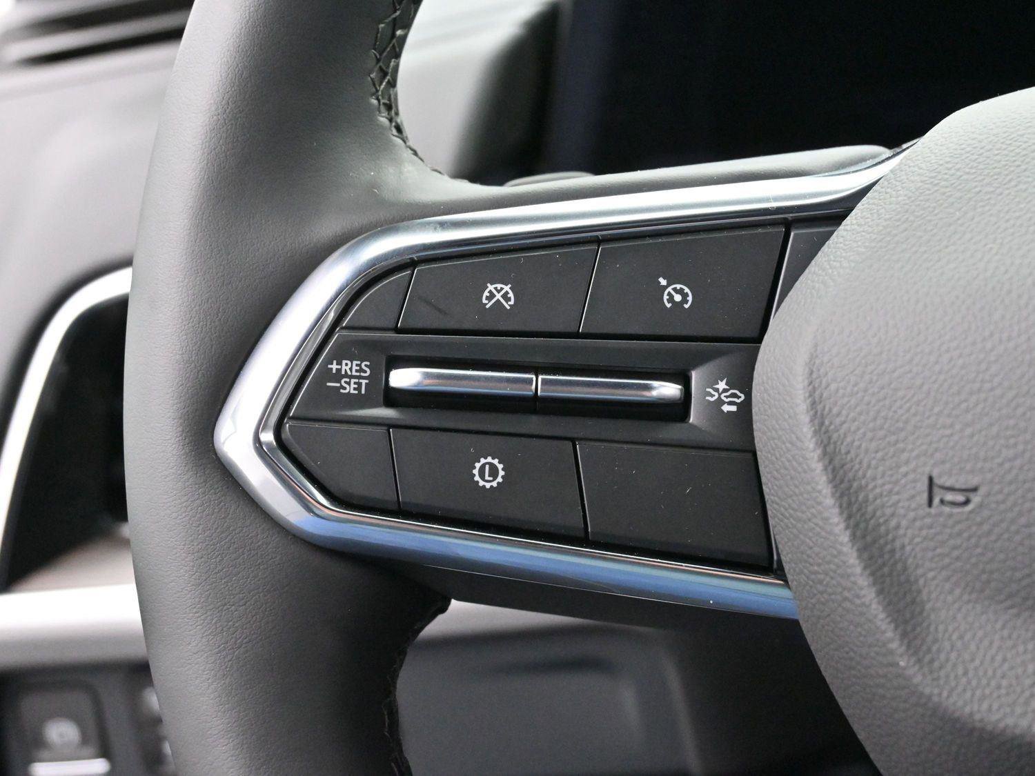 Used 2025 Chevrolet Tahoe Z71 w/ Z71 Off-Road Package image 21