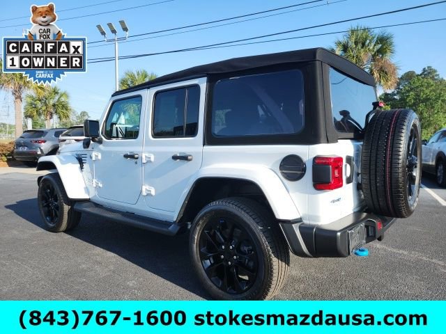 Used 2023 Jeep Wrangler Unlimited Sahara w/ Cold Weather Group image 10