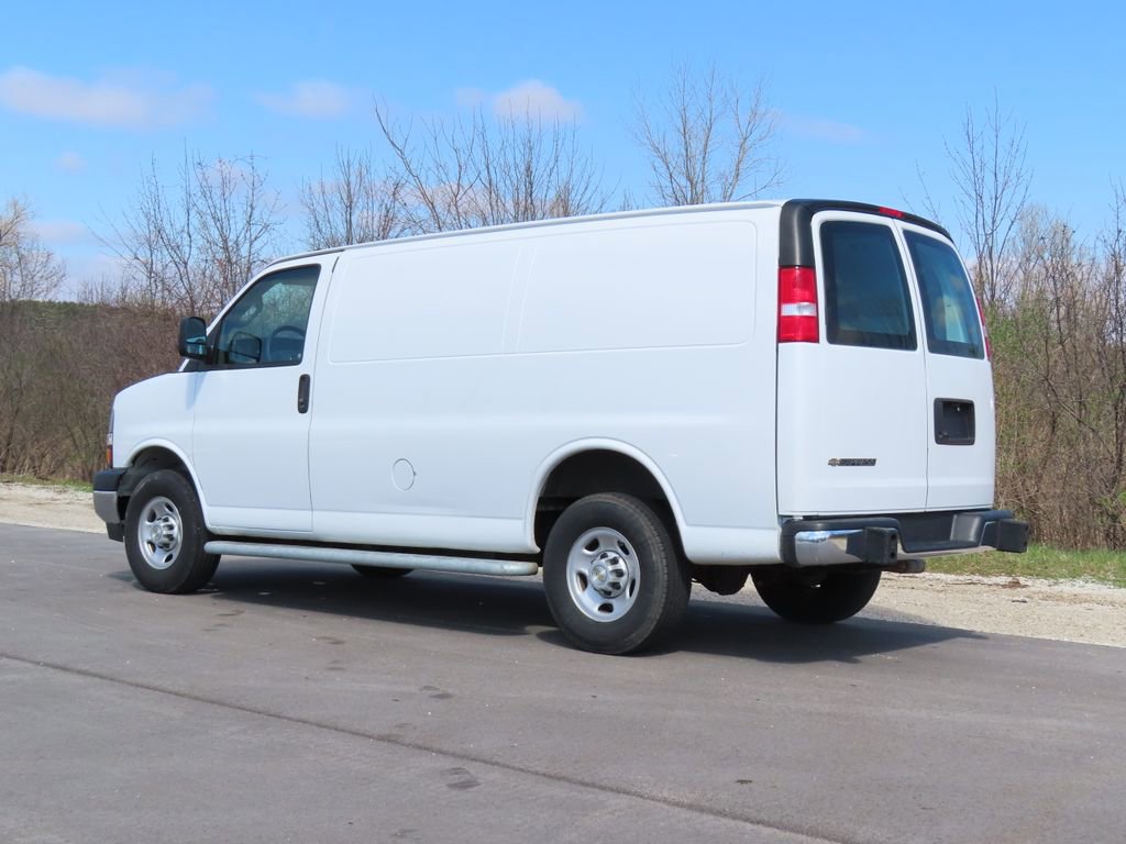 Used 2024 Chevrolet Express 2500 w/ Driver Convenience Package image 4