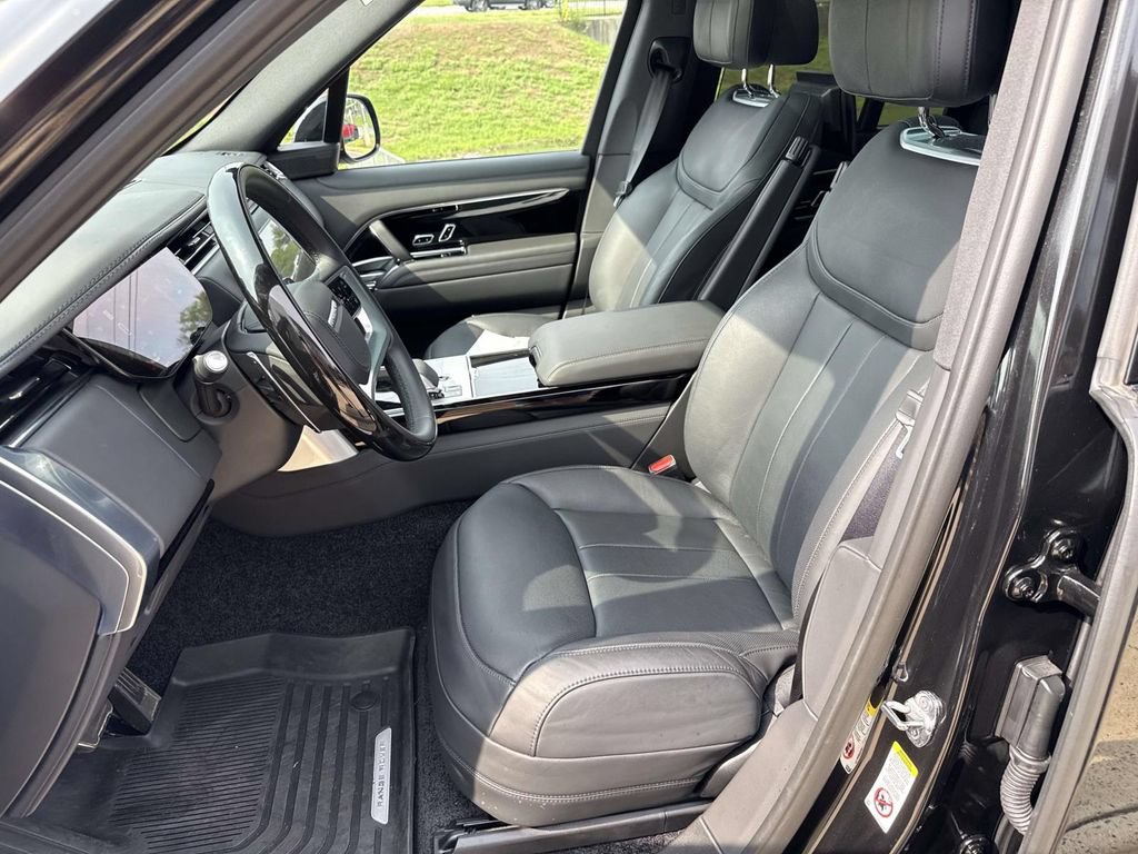 Used 2024 Land Rover Range Rover Autobiography AWD/4WD image 6
