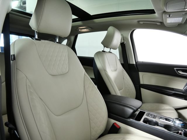 Certified 2023 Ford Edge Titanium AWD/4WD image 12