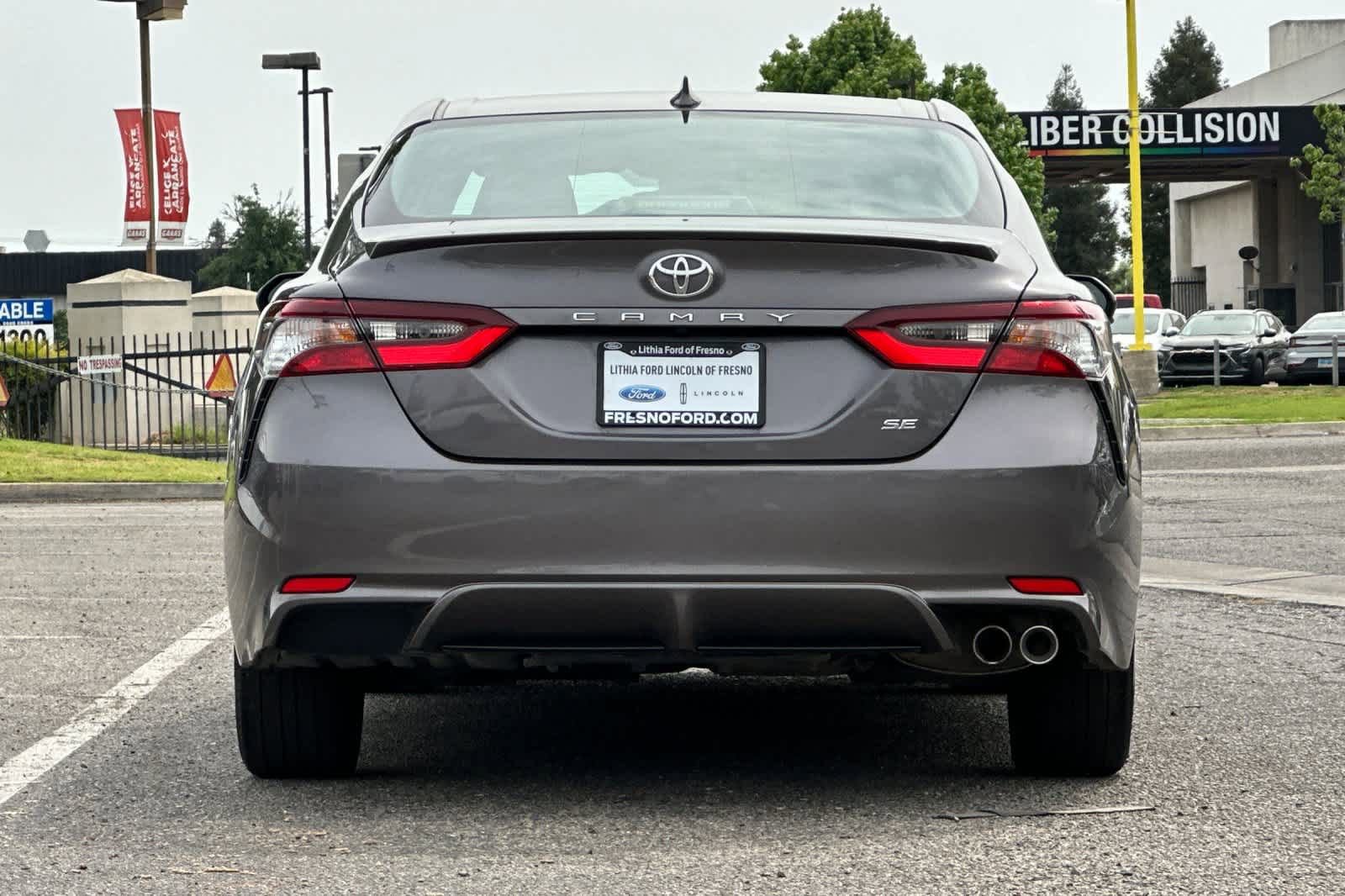 Used 2023 Toyota Camry SE image 8