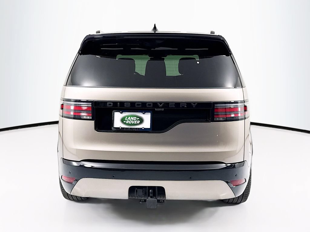 Used 2025 Land Rover Discovery Dynamic SE AWD/4WD image 6