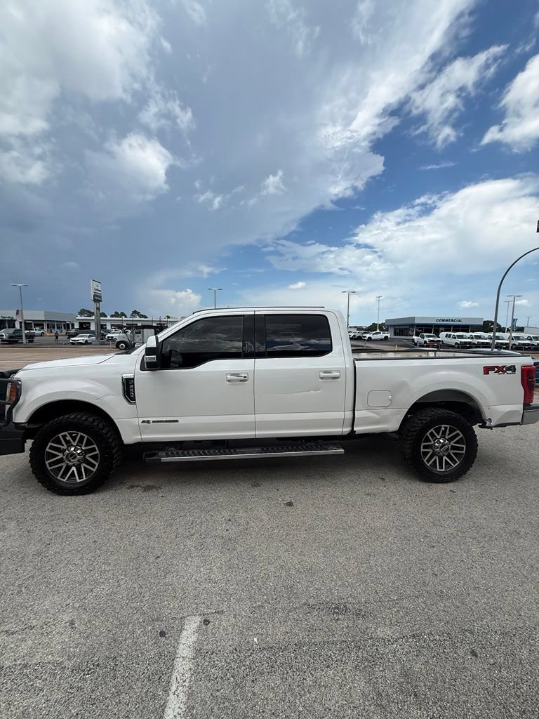 Used 2018 Ford F250 Lariat w/ Lariat Value Package AWD/4WD image 4