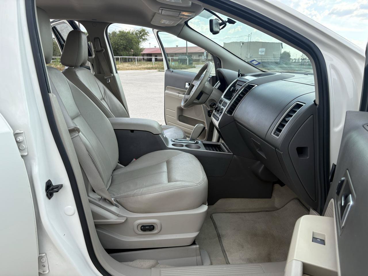 Used 2008 Ford Edge SEL FWD image 22