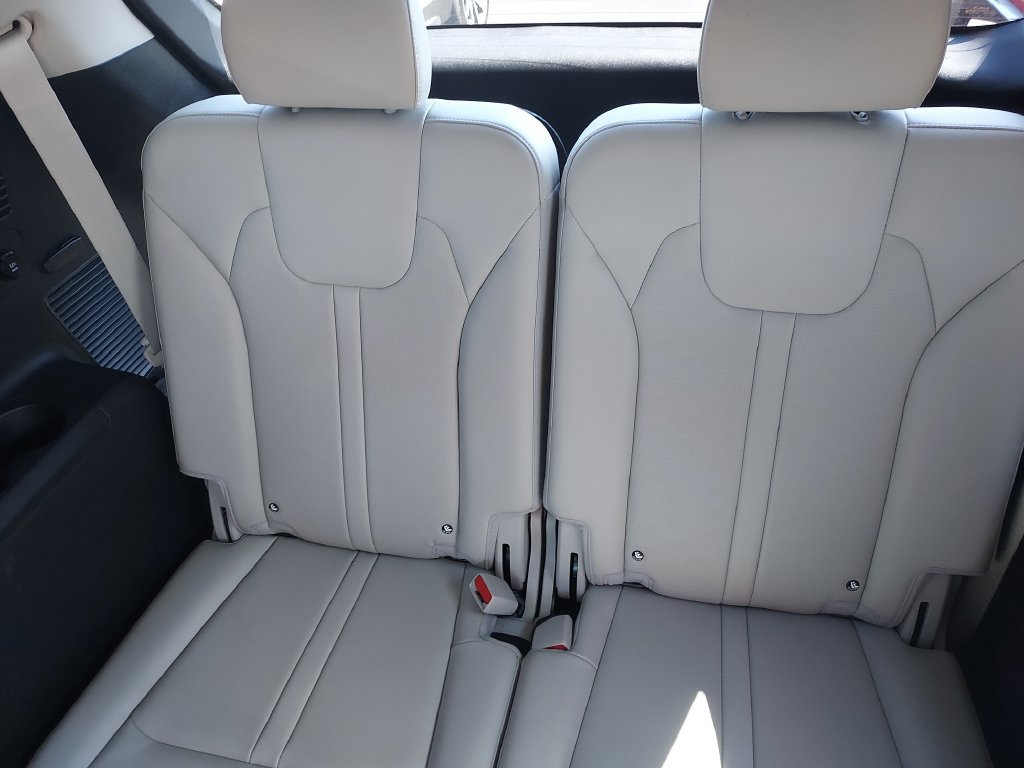 Used 2025 Kia Sorento SX FWD image 27