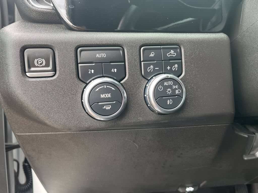 Certified 2025 GMC Sierra 1500 SLT AWD/4WD image 17