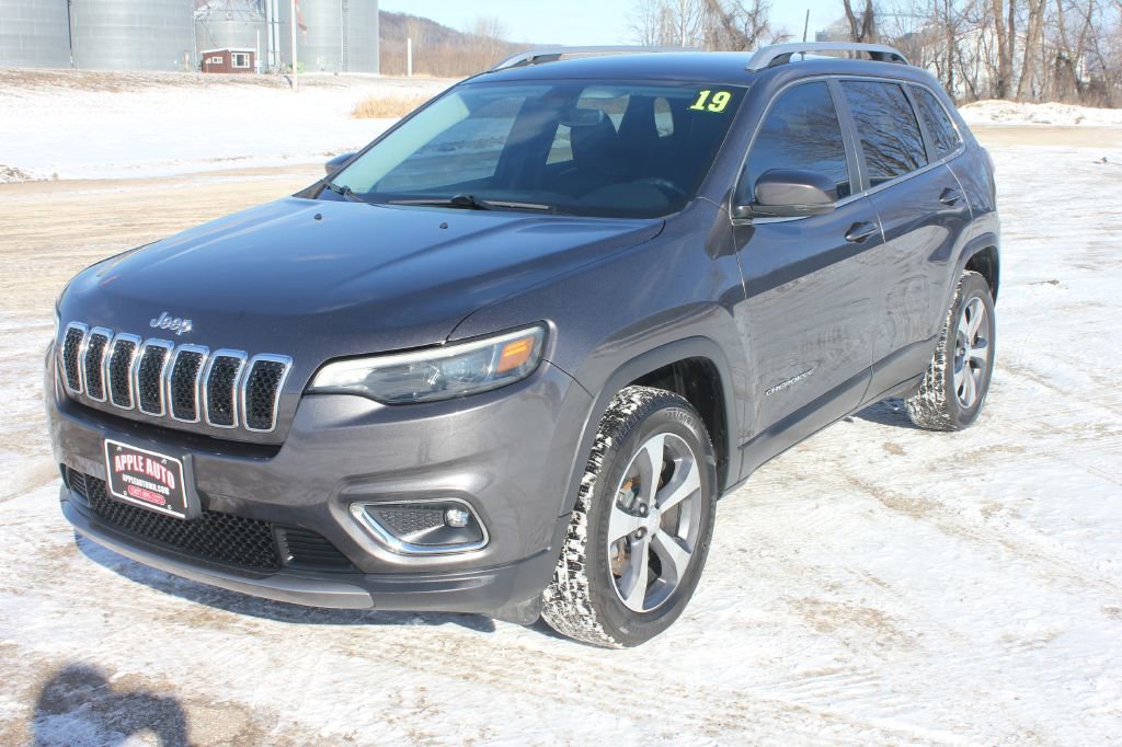 Used 2019 Jeep Cherokee Limited image 2