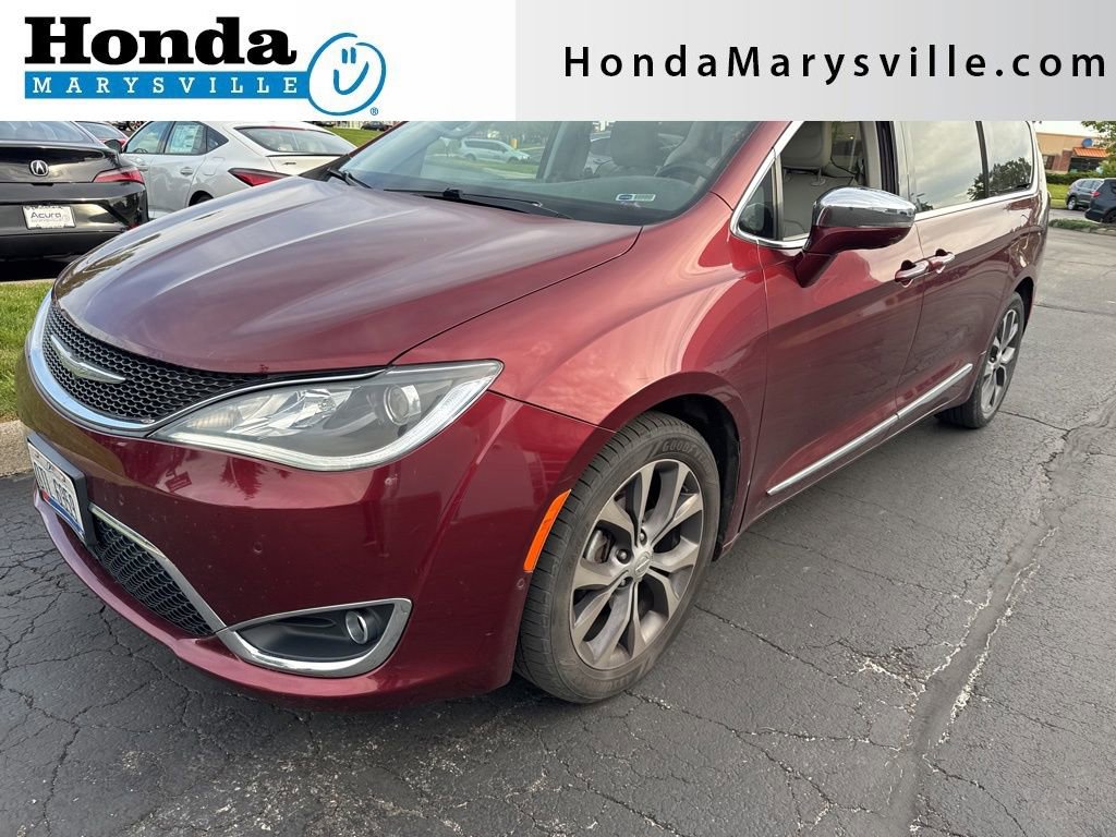 Used 2017 Chrysler Pacifica Limited w/ Advanced Safetytec Group