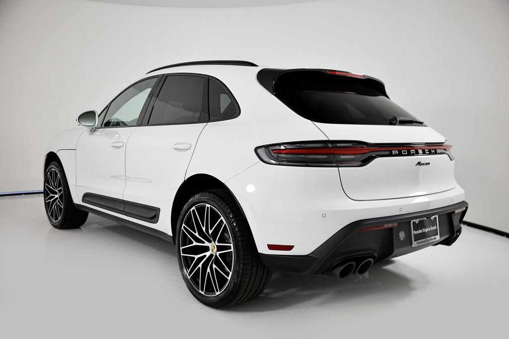Certified 2026 Porsche Macan image 3