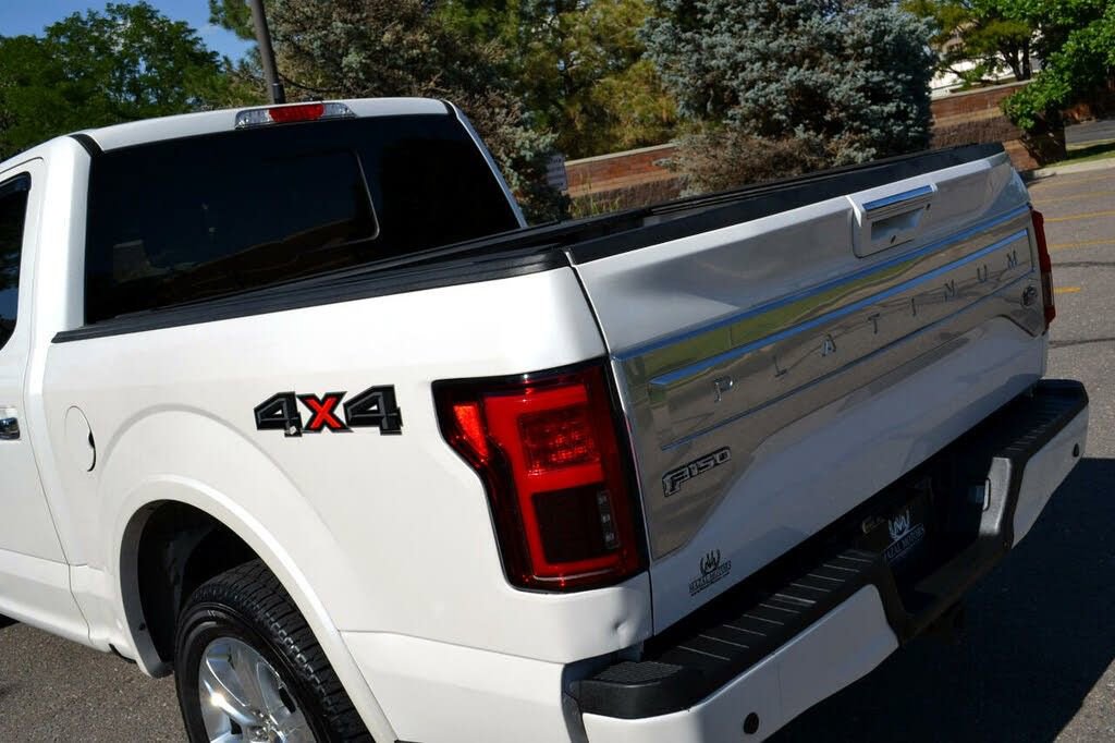 Used 2015 Ford F150 Platinum w/ Equipment Group 701A Luxury AWD/4WD image 13