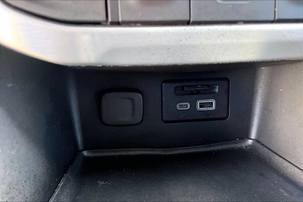 Used 2022 GMC Acadia SLT w/ Technology Package FWD image 15