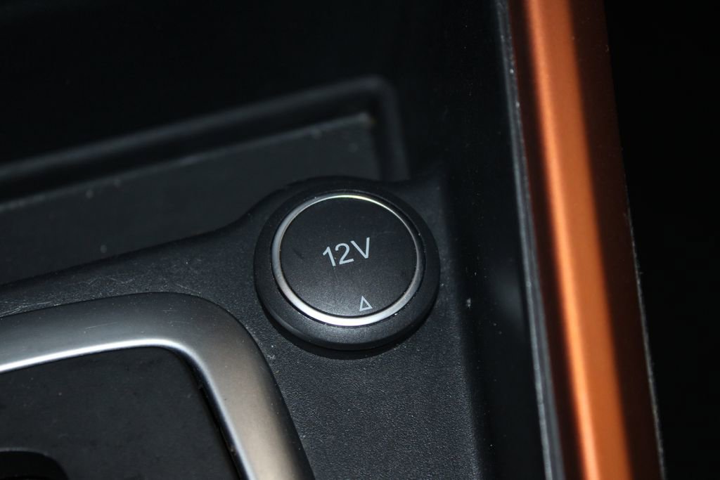 Used 2021 Ford EcoSport SE w/ SE Convenience Package image 41