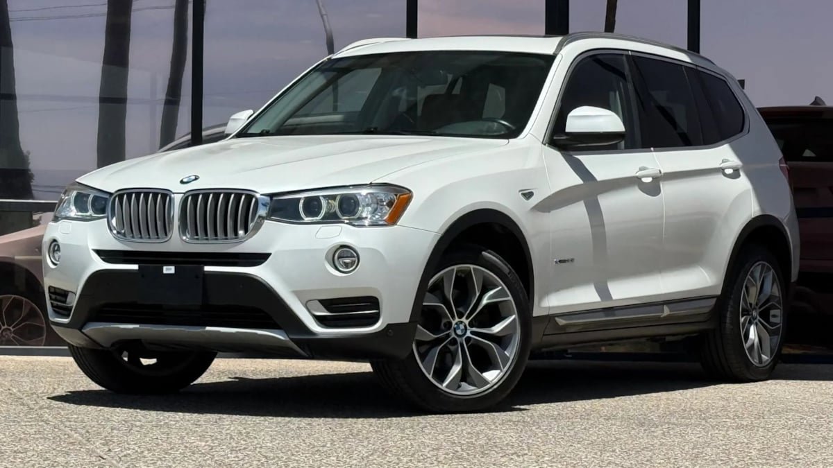 Used 2016 BMW X3 xDrive28i AWD/4WD image 3