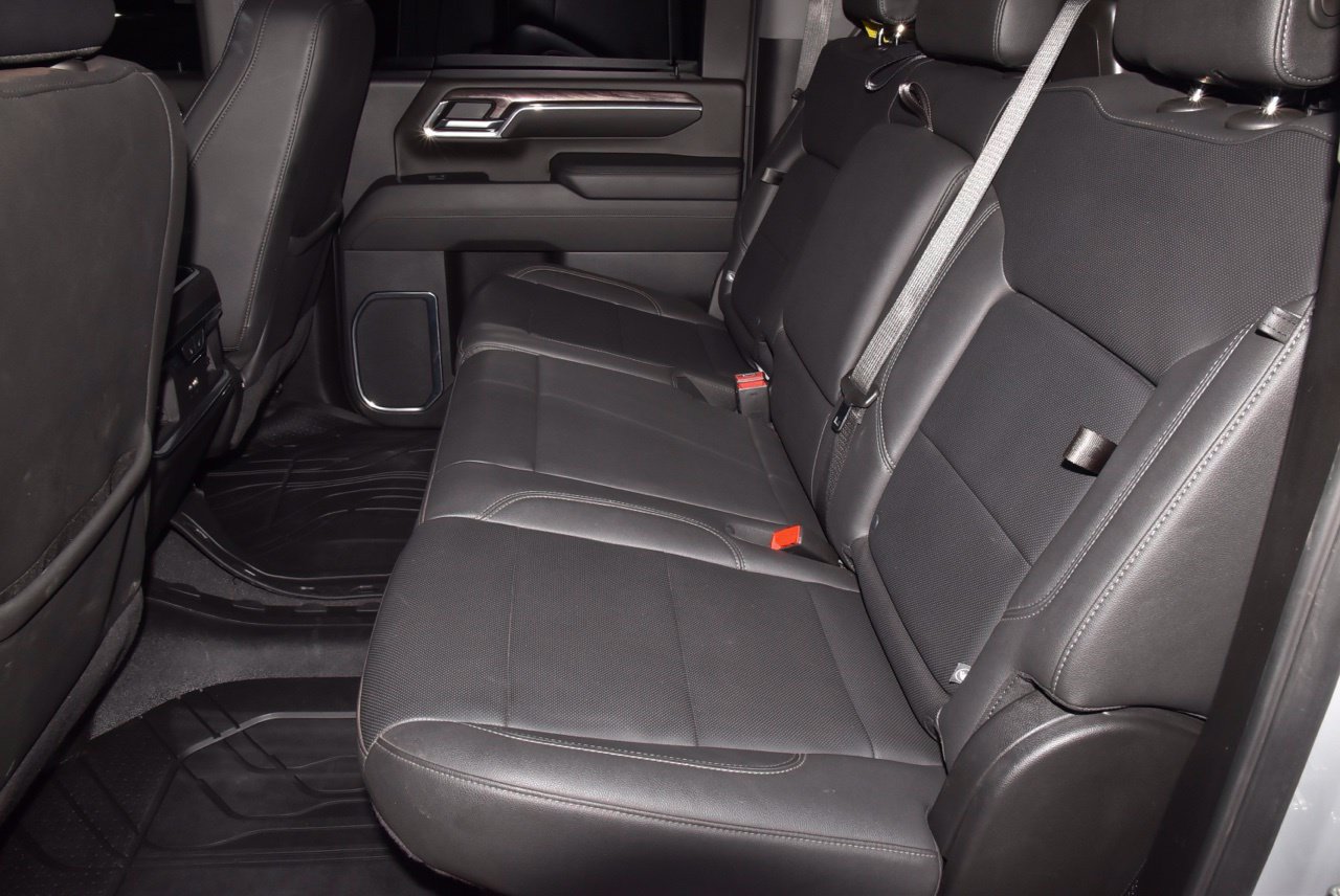 Used 2024 Chevrolet Silverado 2500 LTZ w/ LTZ Plus Package AWD/4WD image 14