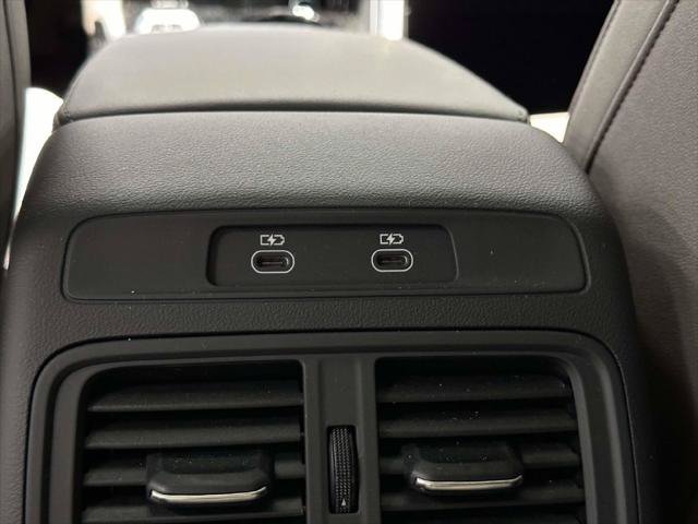 Used 2025 Audi Q5 Premium w/ 19" Wheel Package AWD/4WD image 13