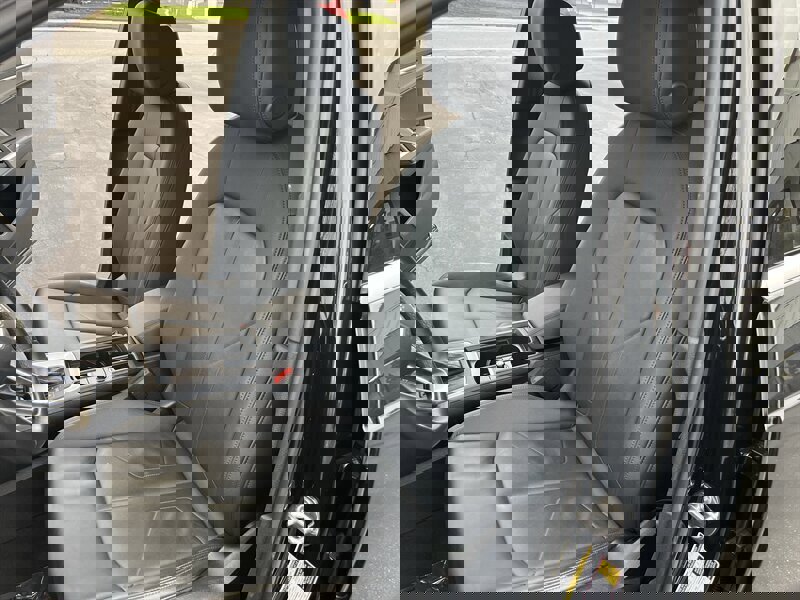 Used 2021 Audi Q3 2.0T Premium Plus w/ Premium Plus Package image 23