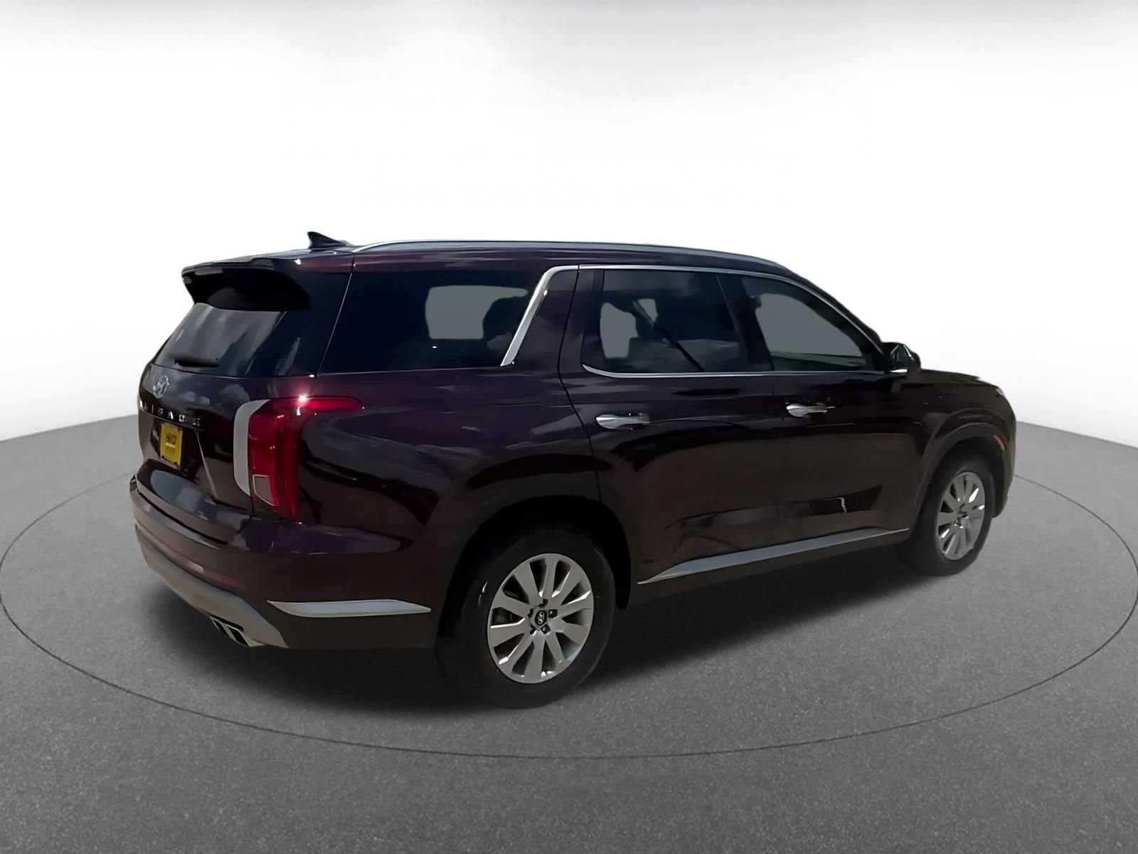 Used 2025 Hyundai Palisade SEL FWD image 14
