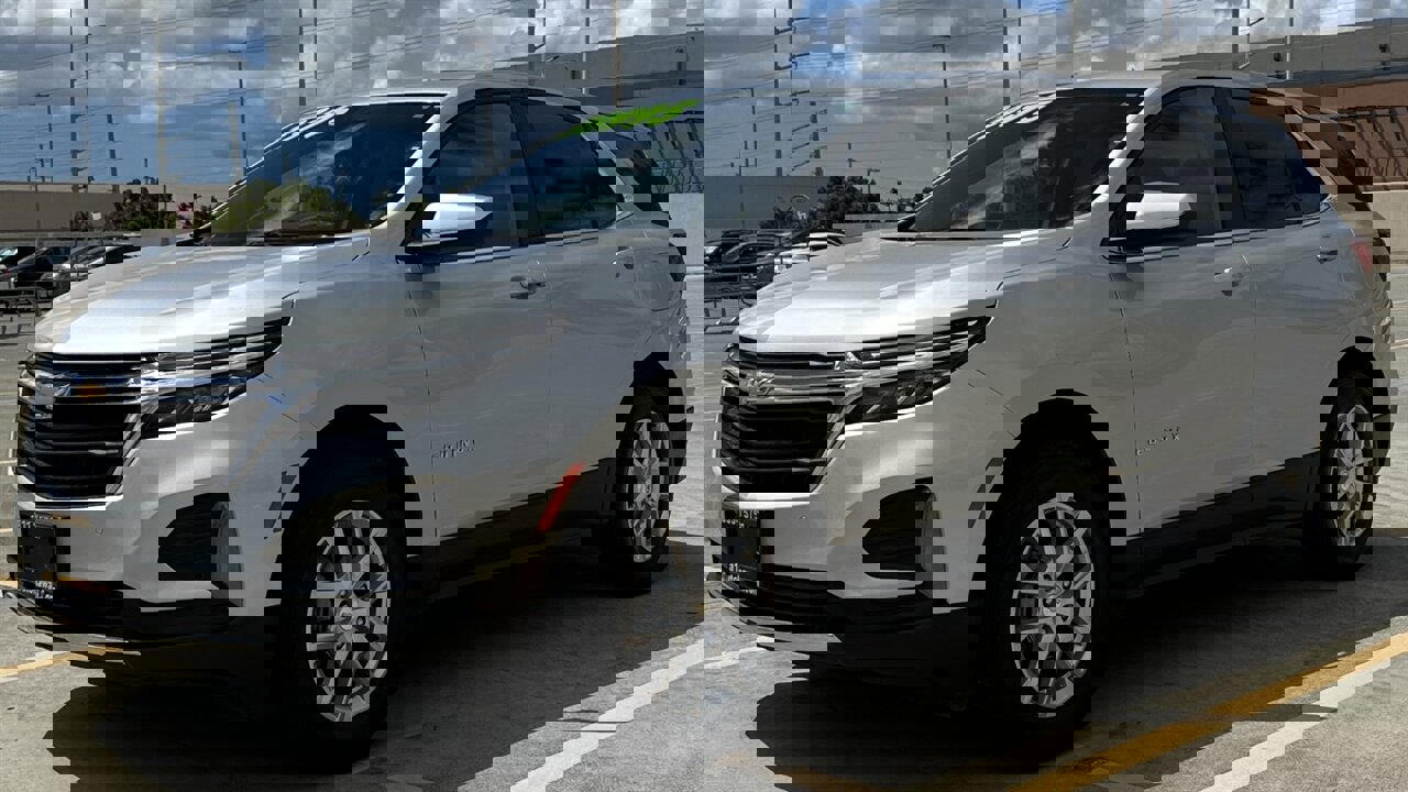 Used 2022 Chevrolet Equinox LT image 1