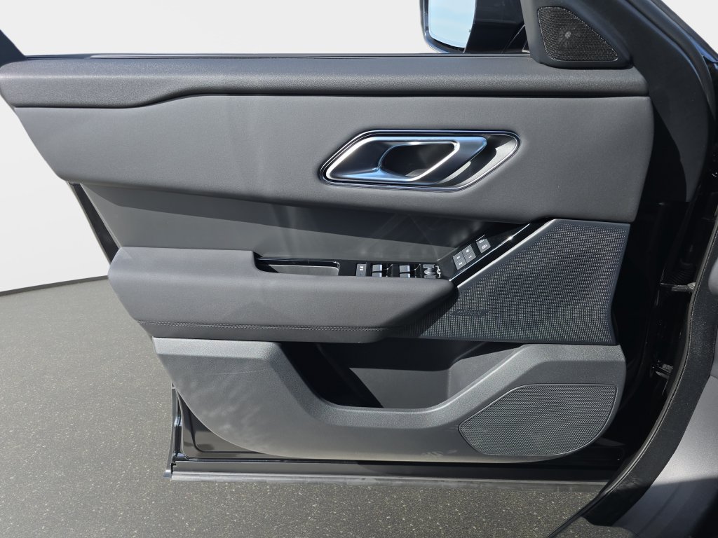 New 2026 Land Rover Range Rover Velar S AWD/4WD image 27