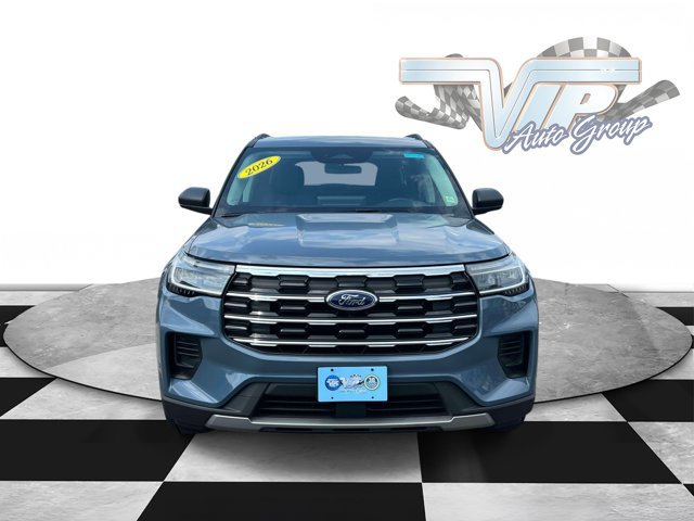 Used 2026 Ford Explorer Active AWD/4WD image 2