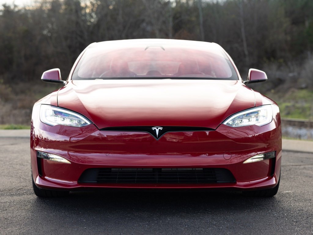 Used 2022 Tesla Model S Plaid image 12
