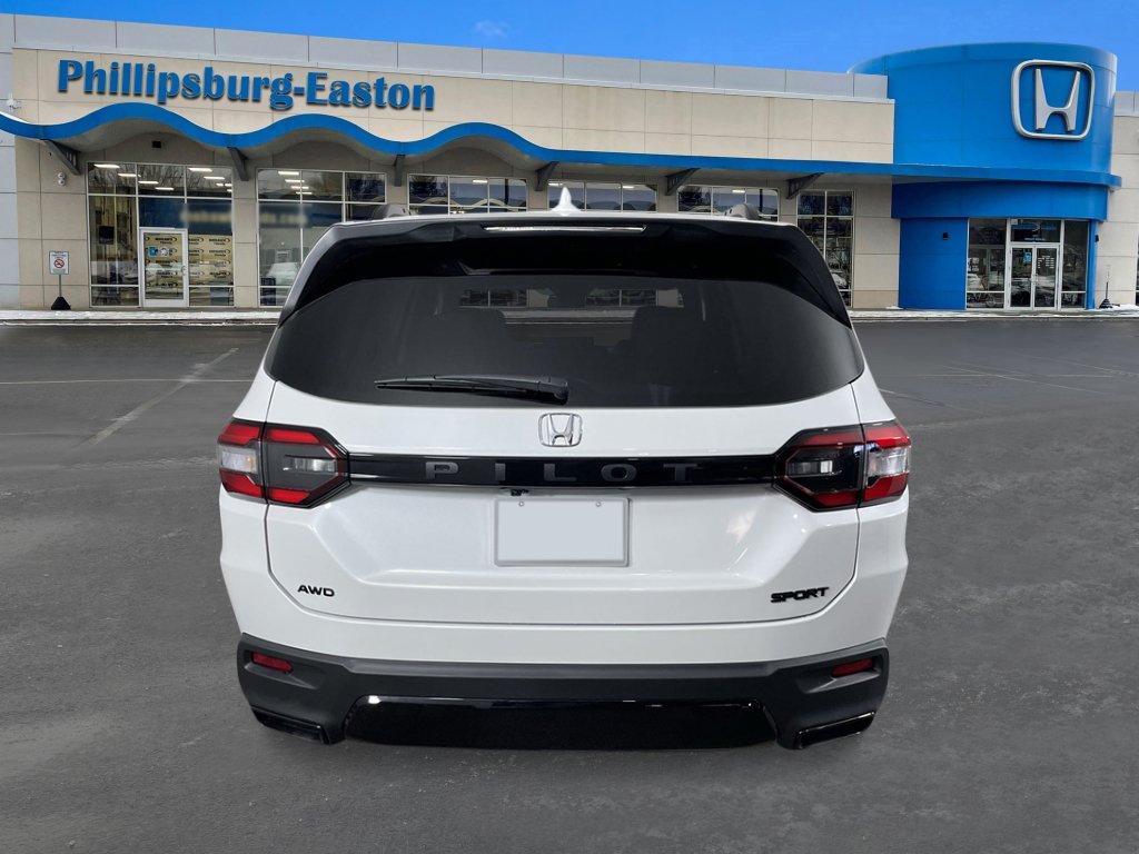 New 2026 Honda Pilot Sport image 4