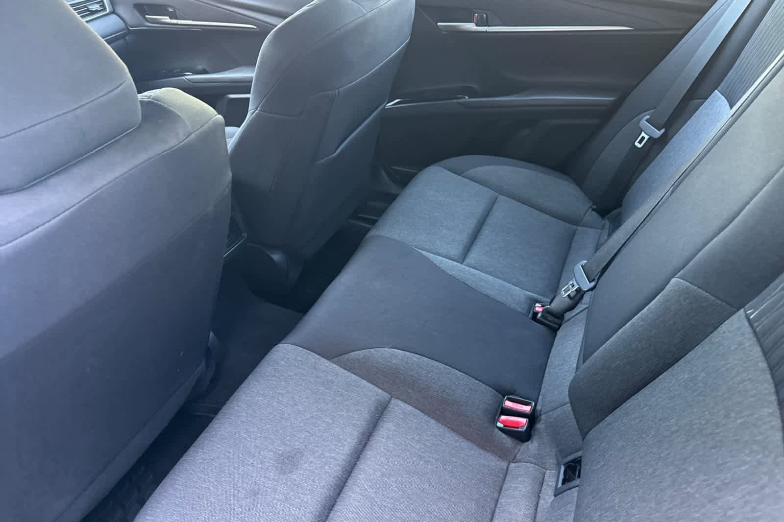 Used 2025 Toyota Camry LE AWD/4WD image 4