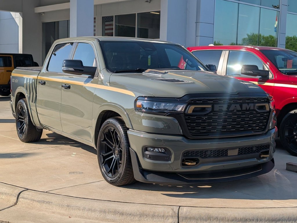 New 2026 RAM 1500 Big Horn AWD/4WD image 2