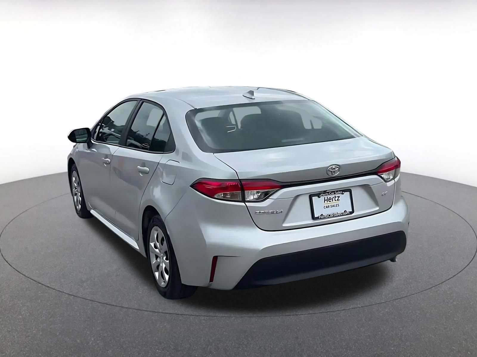 Used 2025 Toyota Corolla LE FWD image 10