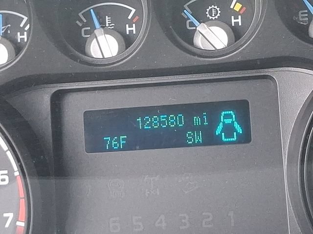 Used 2013 Ford F250 XLT w/ Snow Plow Prep Pkg AWD/4WD image 19