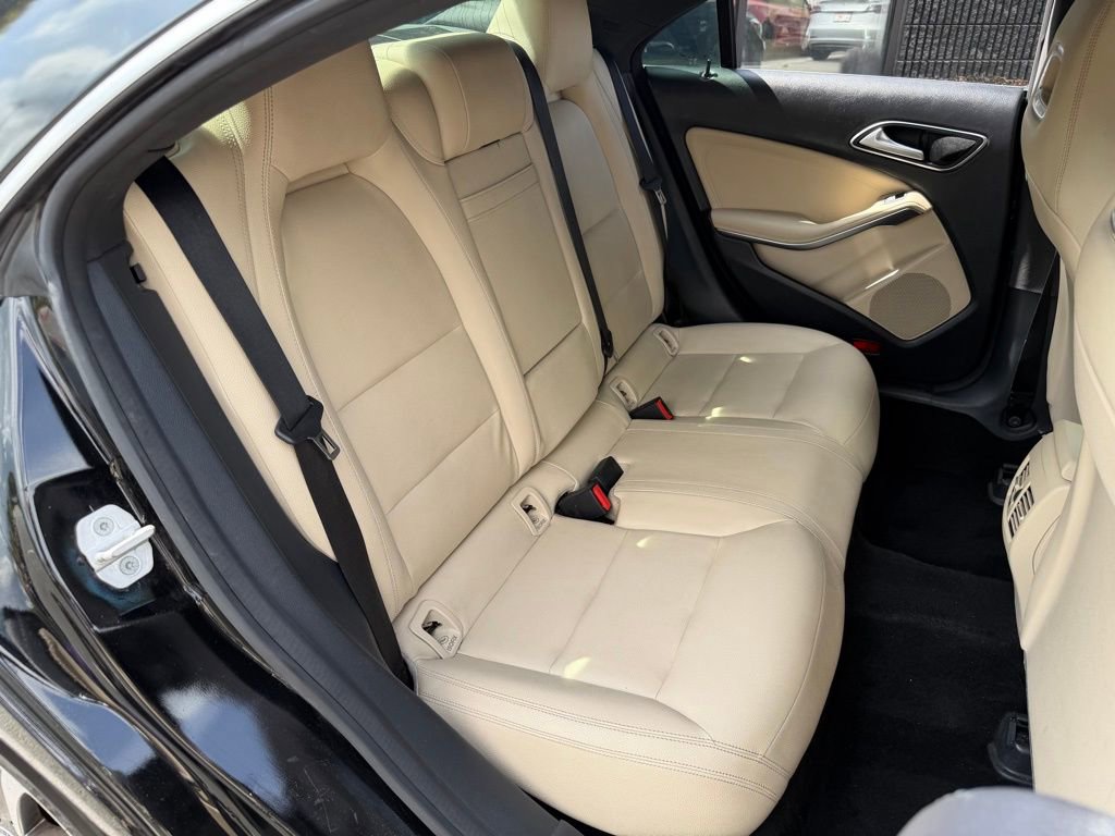 Used 2017 Mercedes-Benz CLA 250 image 38