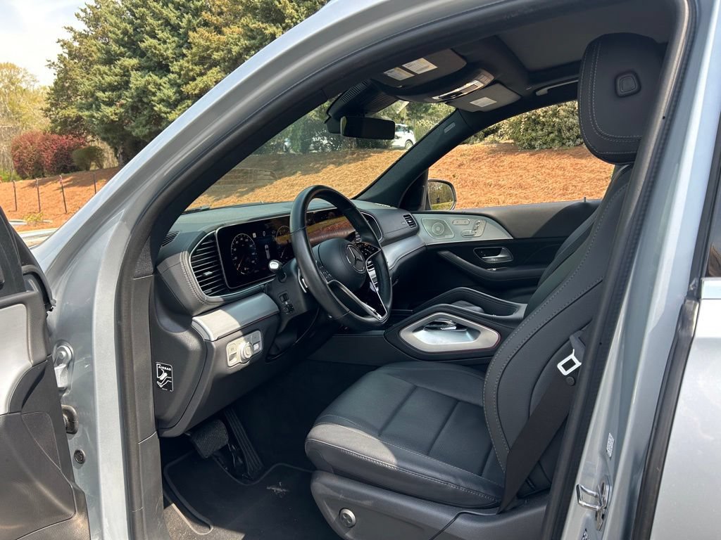 Used 2025 Mercedes-Benz GLS 450 4MATIC image 49