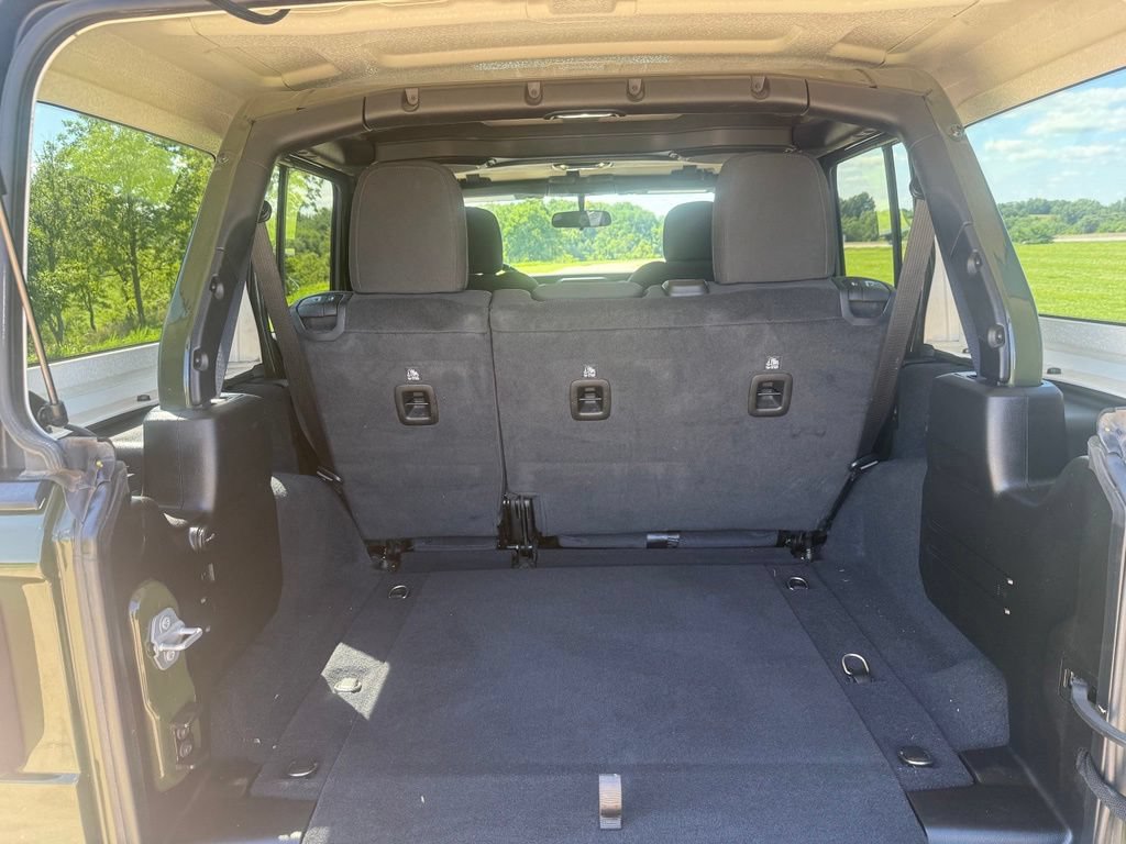 Used 2022 Jeep Wrangler Unlimited Sport AWD/4WD image 6