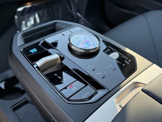 Used 2026 BMW iX xDrive45 w/ Premium Package image 26