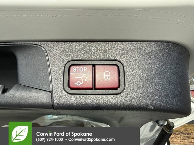 Used 2023 Mercedes-Benz GLB 250 4MATIC image 21