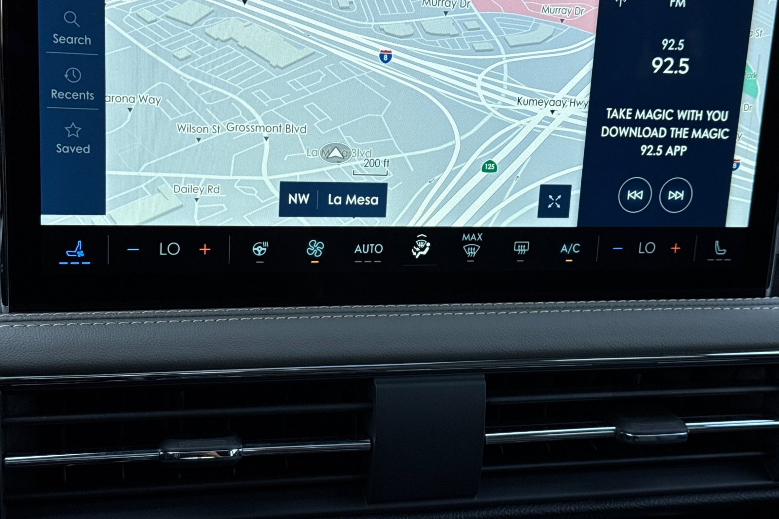 New 2025 Lincoln Corsair Reserve w/ Equipment Group 202A image 20