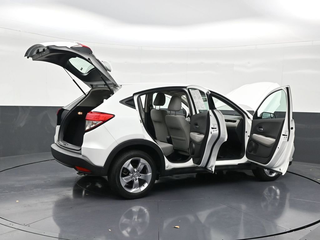 Used 2022 Honda HR-V LX image 29