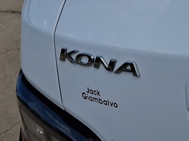 Certified 2022 Hyundai Kona SEL w/ Convenience Package AWD/4WD image 31