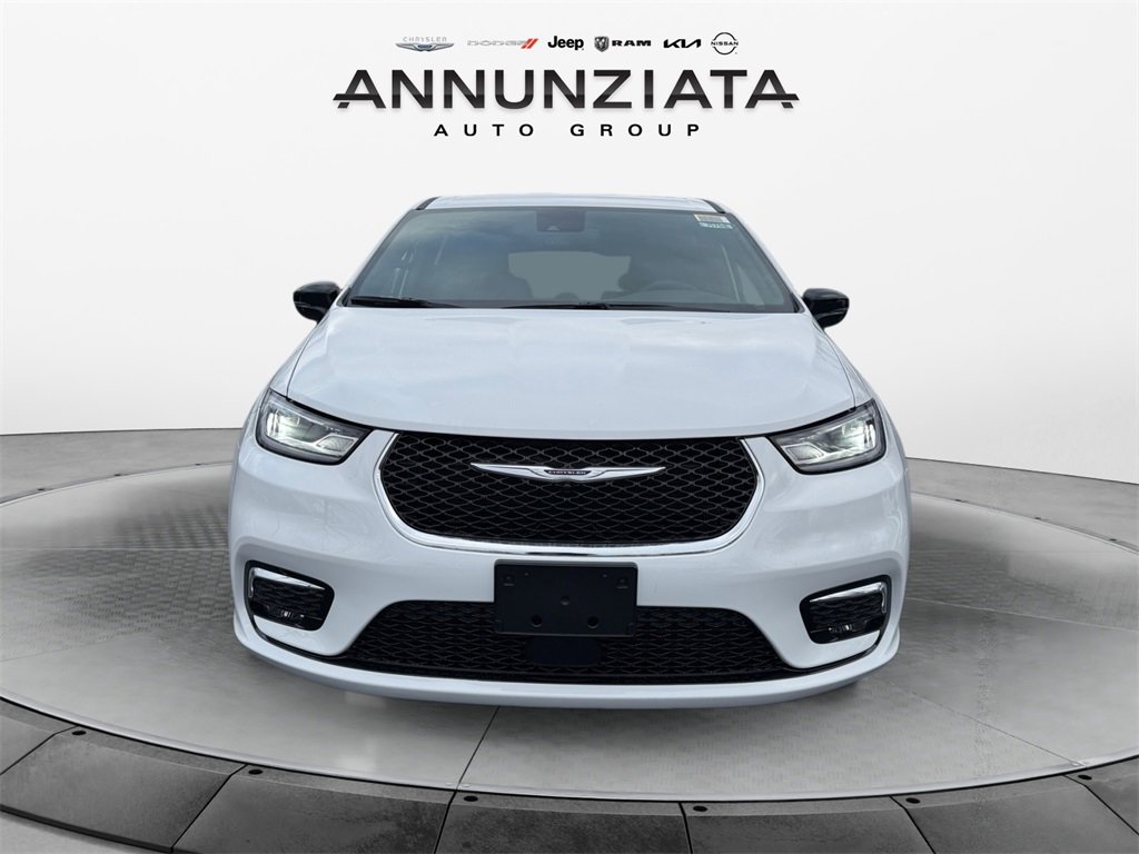 New 2026 Chrysler Pacifica Select image 8