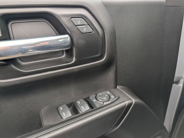Used 2022 Chevrolet Silverado 1500 Custom w/ LPO, Dark Essentials Package AWD/4WD image 13