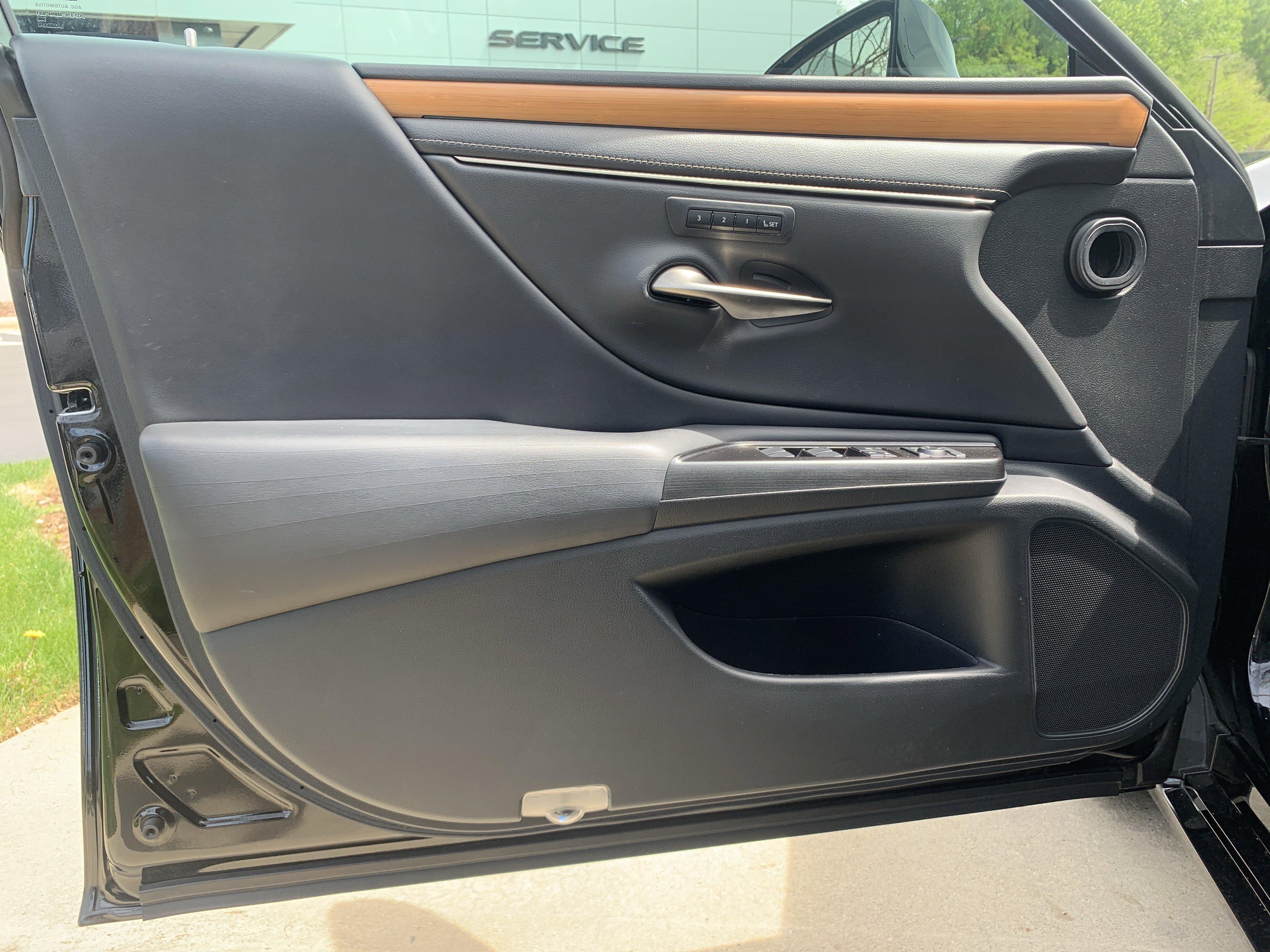 Used 2019 Lexus ES 350 Luxury image 14