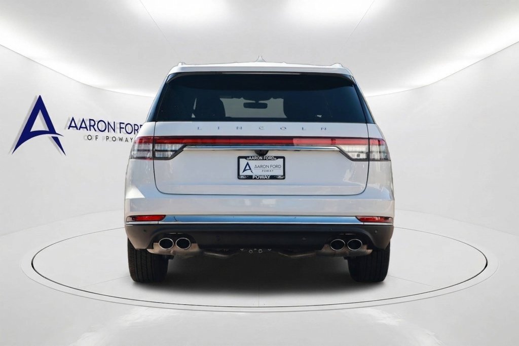 Used 2024 Lincoln Aviator Reserve w/ Equipment Group 201A RWD image 5