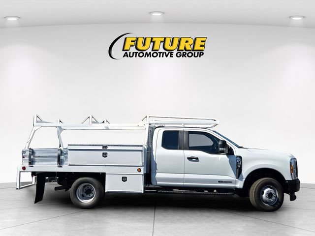 New 2026 Ford F350 XL image 2