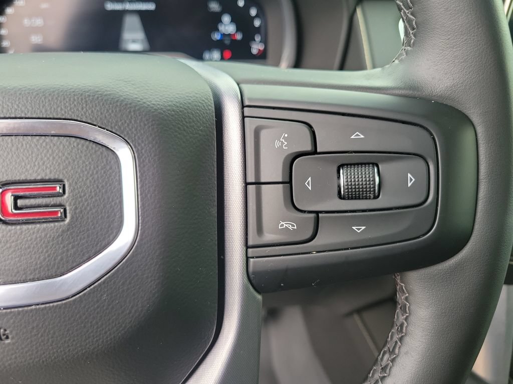 Used 2023 GMC Yukon SLT w/ SLT Premium Package AWD/4WD image 25