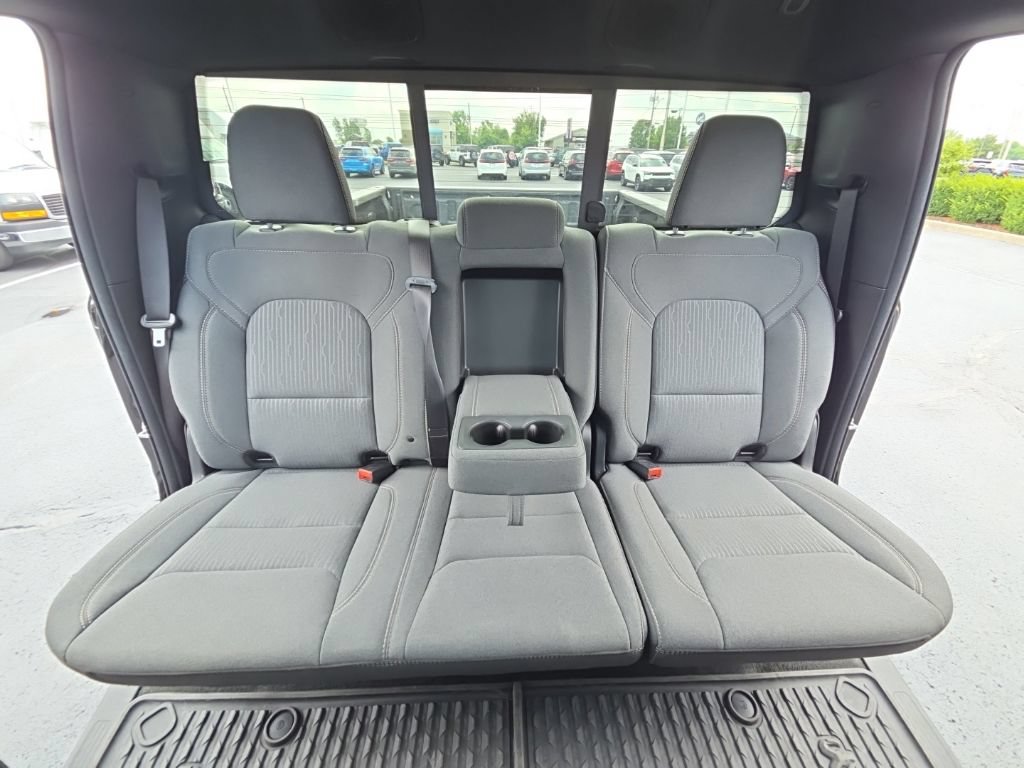 Used 2023 RAM 1500 Big Horn AWD/4WD image 24